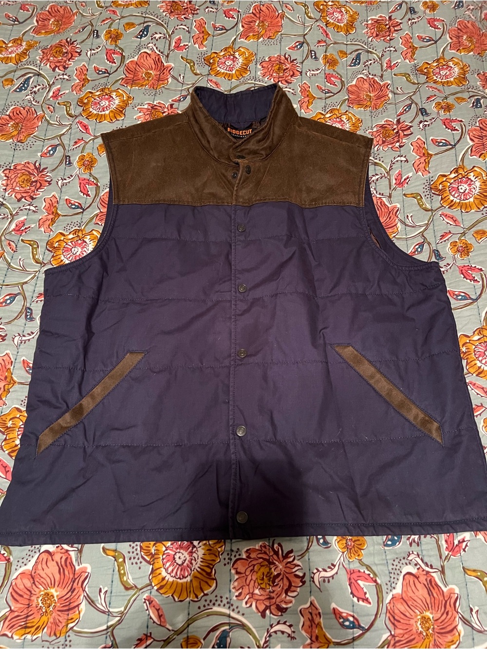Ridgecut Men's Navy and Brown Quilted Vest with Suede Yoke size XL